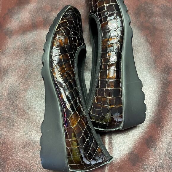 Josef Seibel Weite brown crocodile embossed leather slip on shoes, size 11 - Picture 14 of 14